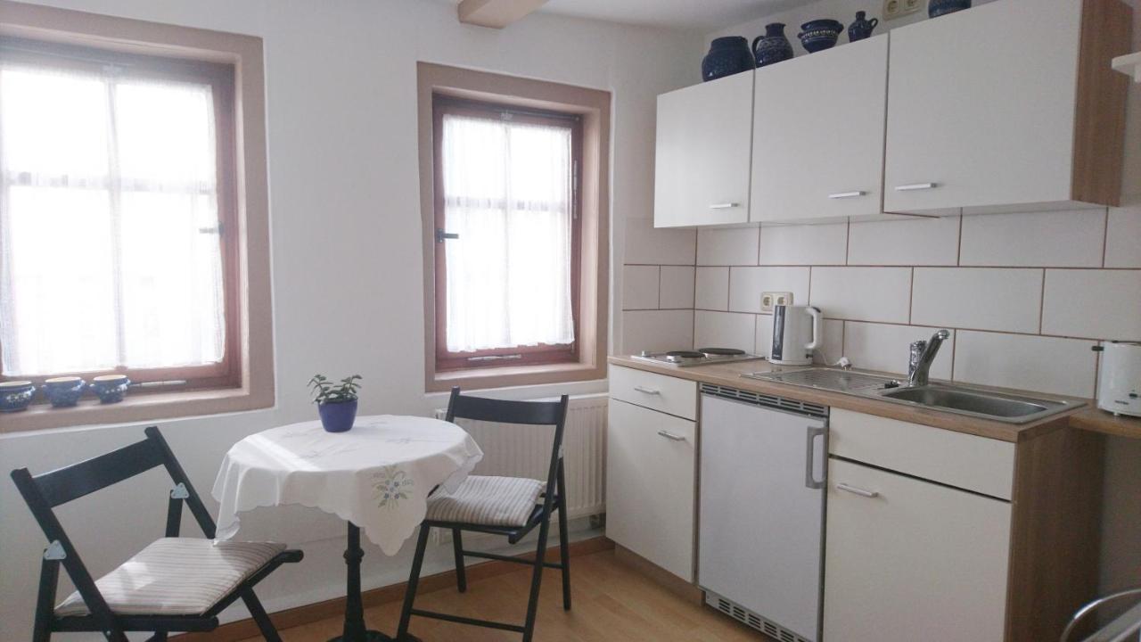 Haus Zum Kleinen Helm Lejlighed Erfurt Eksteriør billede
