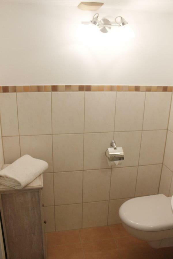 Haus Zum Kleinen Helm Lejlighed Erfurt Eksteriør billede