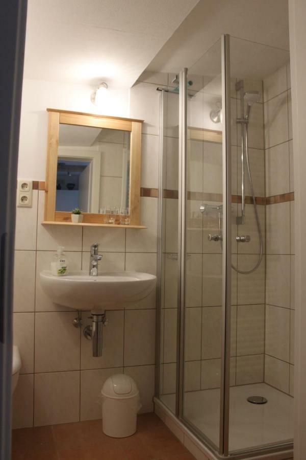 Haus Zum Kleinen Helm Lejlighed Erfurt Eksteriør billede